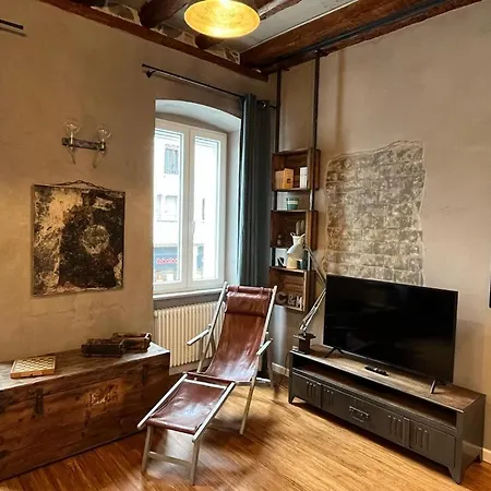 Santorio 5 Apartment *