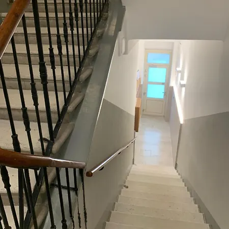 Santorio 5 Apartment *