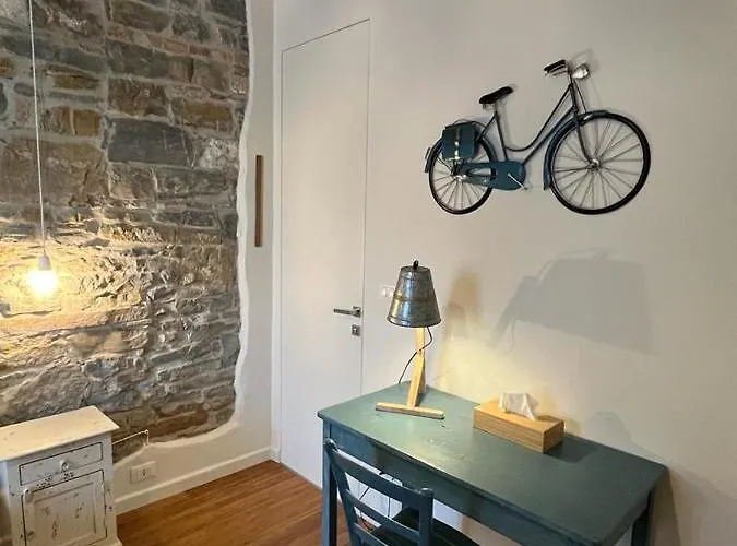 Santorio 5 * Trieste