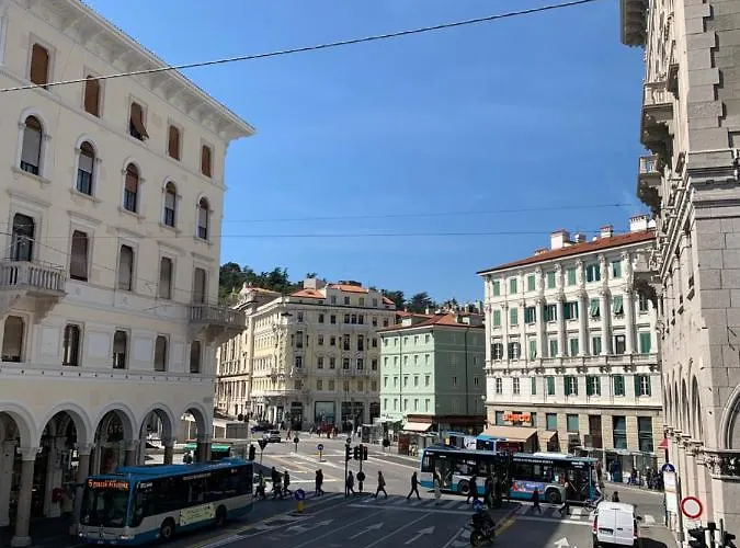 Santorio 5 Apartment *